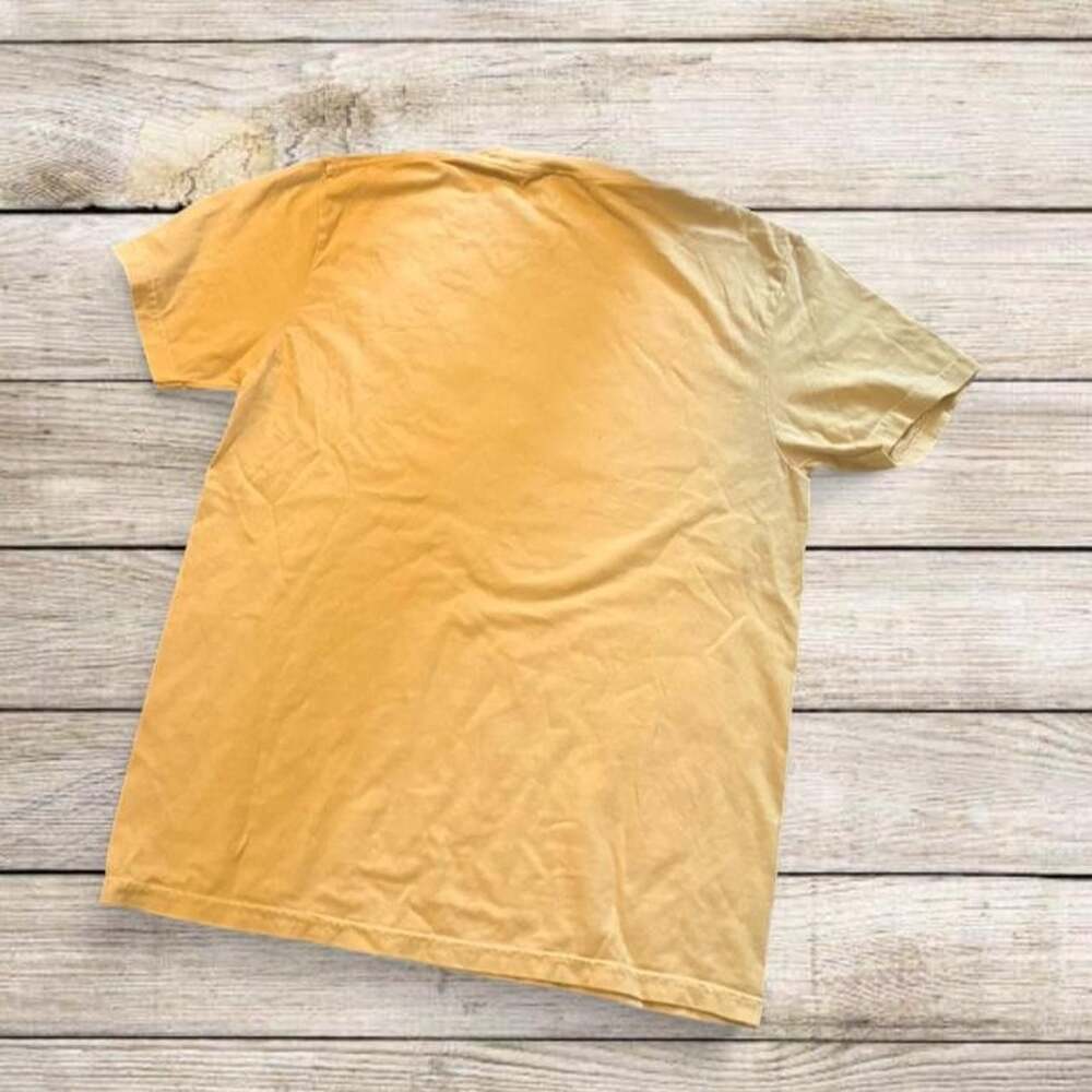 Comfort Colors University of Iowa Hawkeyes T-Shirt Yellow - Picture 2 of 3
